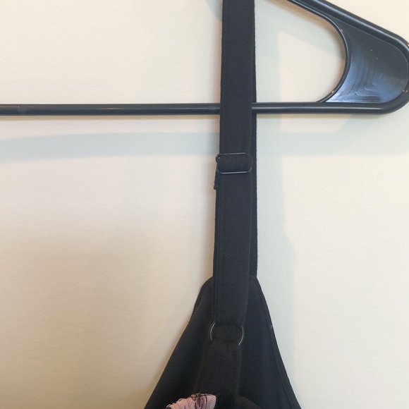 Torrid Women’s Size 4 Black and Floral Jumpsuit NWT - Picture 7 of 11